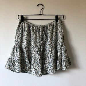 Urban Outfitters bouncy skirt